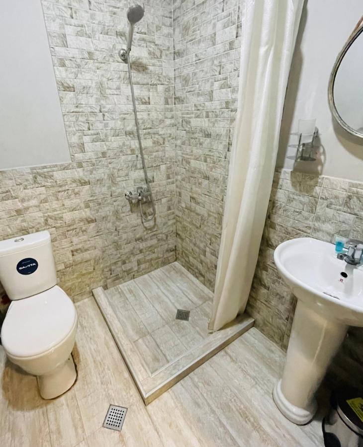 Book Hotel Tbilisi Zewnętrze zdjęcie