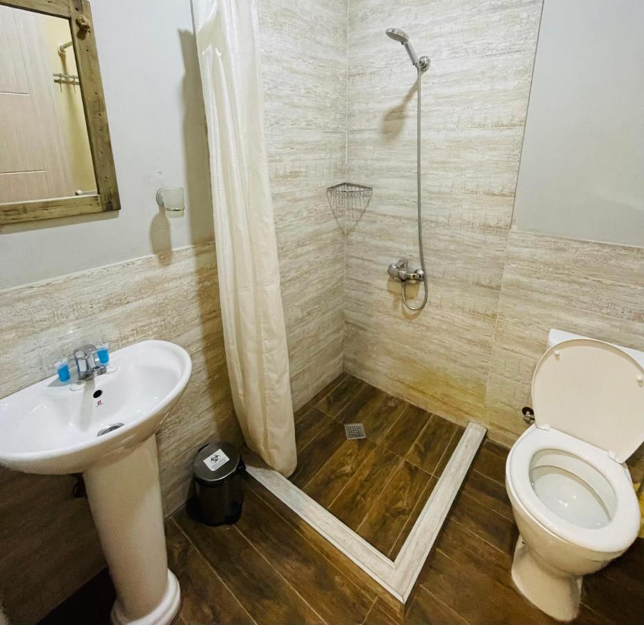 Book Hotel Tbilisi Zewnętrze zdjęcie